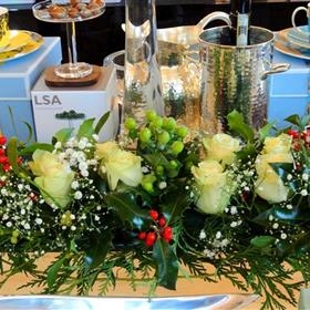 fwthumbCHRISTMAS TABLE CENTRE 46CM LONG B.jpg